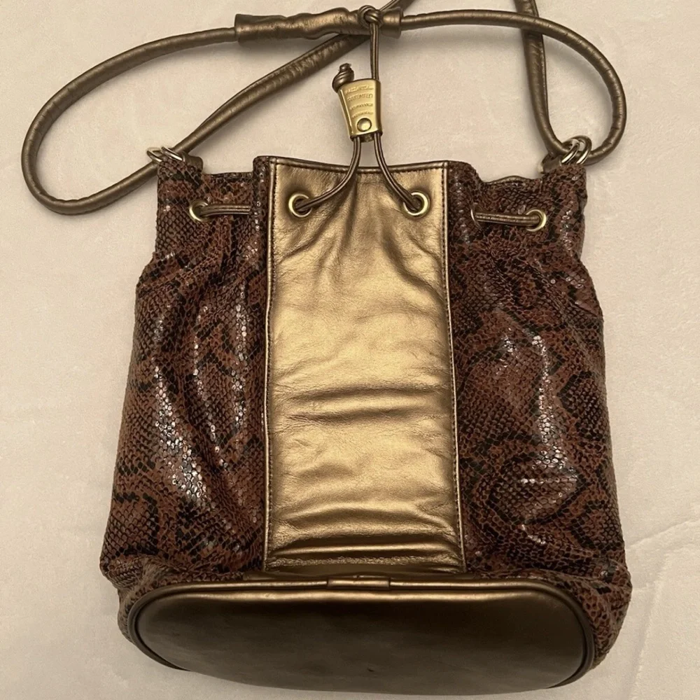 💚 Vintage Mazzantia Leather Drawstring Bucket Bag🩷